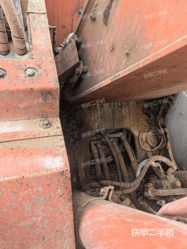 大臂根部 斜视（工作和回转装置）