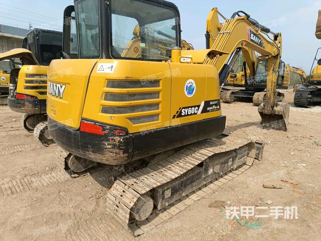 整機(jī)右后45°(整機(jī)外觀) 整機(jī)右后45°(整機(jī)外觀)