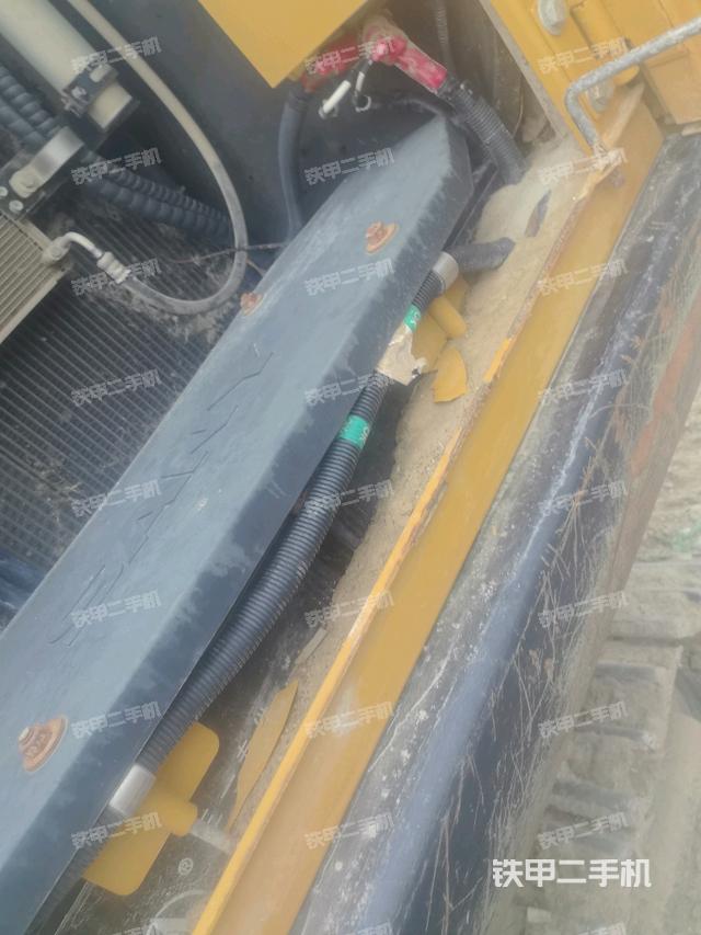 電瓶（大件艙室）