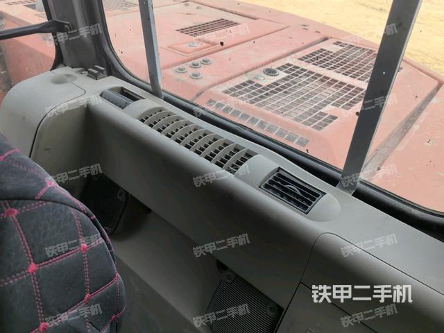 座椅后部（驾驶室部分）