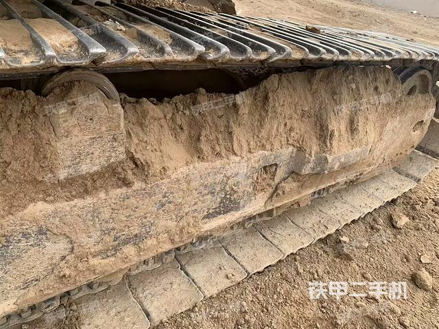 三一重工SY135C挖掘机的设备实拍-第3张实拍照片