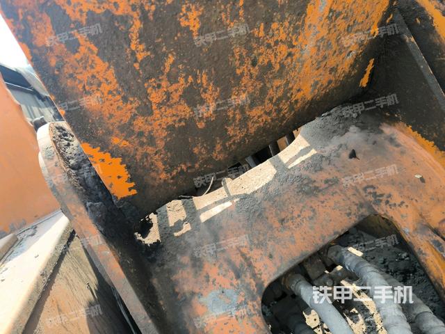 大臂根部?斜視（工作和回轉(zhuǎn)裝置）