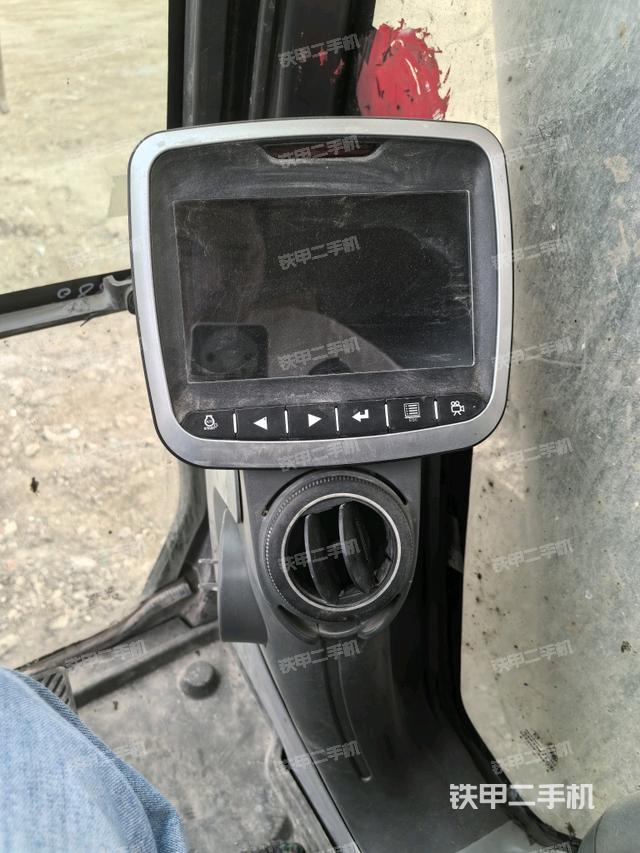 顯示屏?(駕駛室部分) 顯示屏?(駕駛室部分)