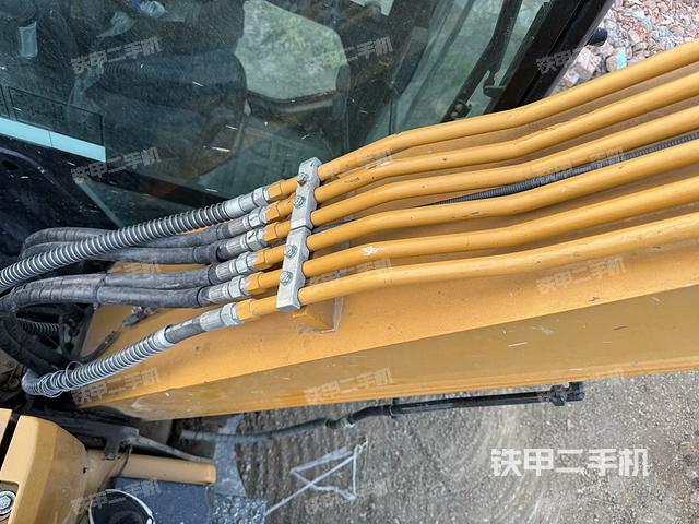 大臂整體?右側(cè)（工作和回轉(zhuǎn)裝置）