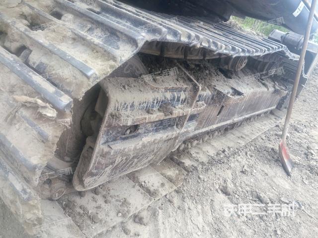 右側(cè)履帶整體（行走機構(gòu)）