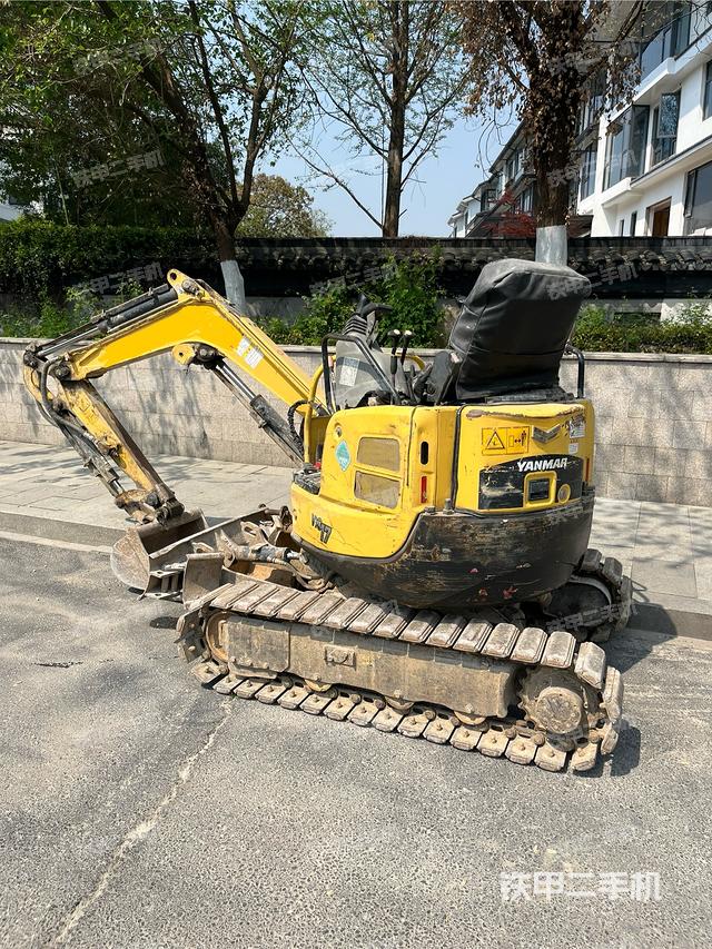 单侧履带整体（整机外观）