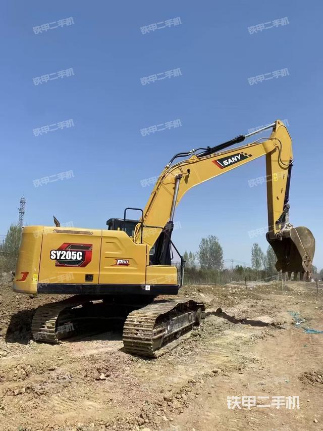 整機(jī)右后45°(整機(jī)外觀) 整機(jī)右后45°(整機(jī)外觀)