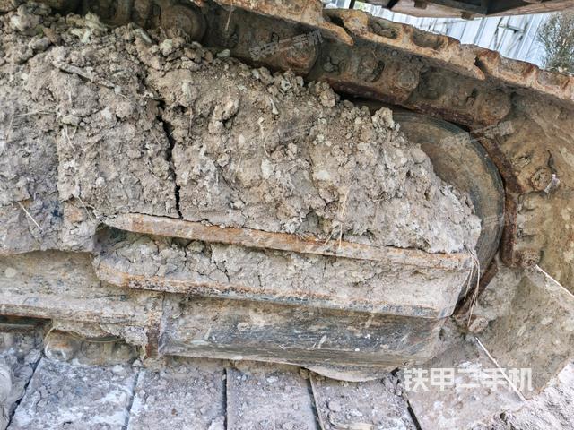 左導(dǎo)向輪（行走機(jī)構(gòu)）