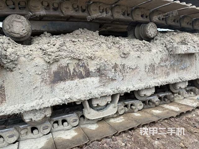 右側行走馬達蓋板(行走機構) 右側行走馬達蓋板(行走機構)