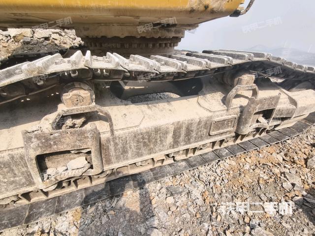 左側(cè)行走馬達(dá)蓋板（行走機(jī)構(gòu)）