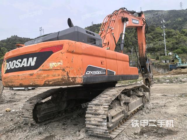 右后45(整機(jī)外觀) 右后45(整機(jī)外觀)