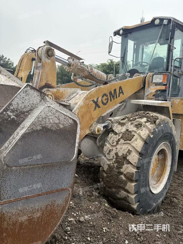 鏟斗前45°(工作裝置) 鏟斗前45°(工作裝置)