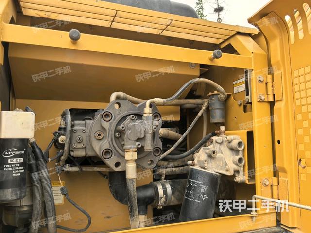 液壓泵室(大件艙室) 液壓泵室(大件艙室)