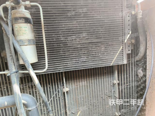 散熱器正面（大件艙室）