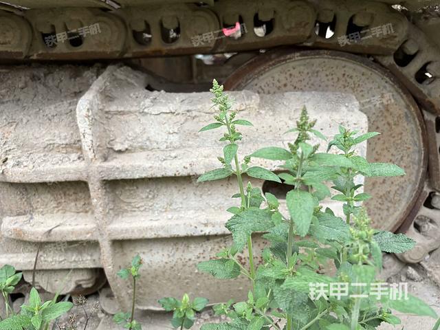 左導向輪(行走機構) 左導向輪(行走機構)