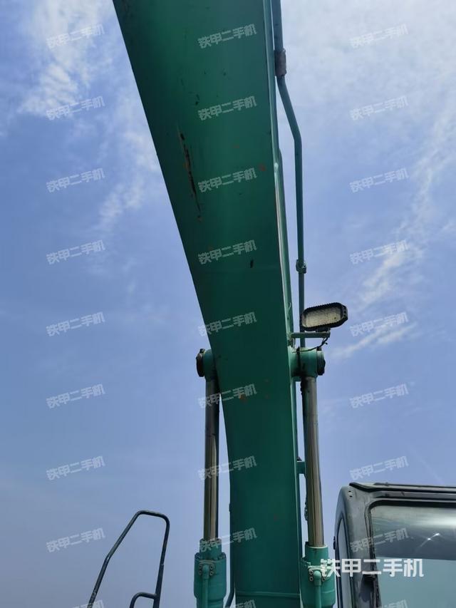 大臂根部?斜視（工作和回轉(zhuǎn)裝置）