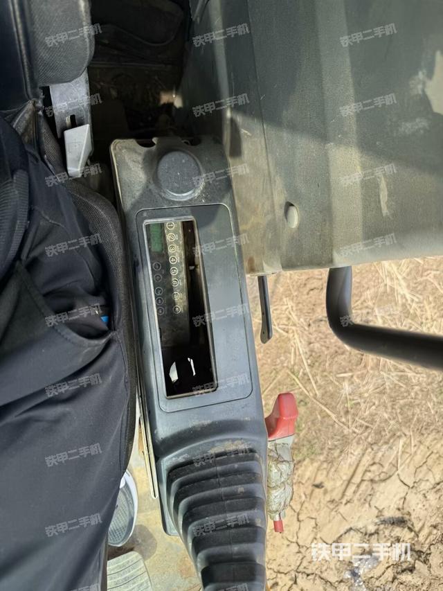 后窗玻璃角標(biāo)（駕駛室部分）