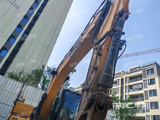 大臂油缸整體?豎拍（工作和回轉(zhuǎn)裝置）