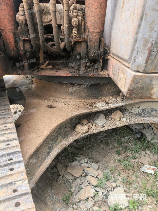 铲斗右后整体（工作和回转装置）