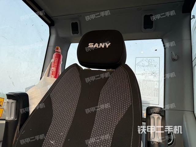 后窗玻璃角標(biāo)（駕駛室部分）