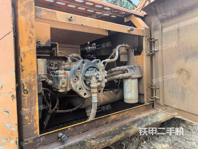 液壓泵室(大件艙室) 液壓泵室(大件艙室)