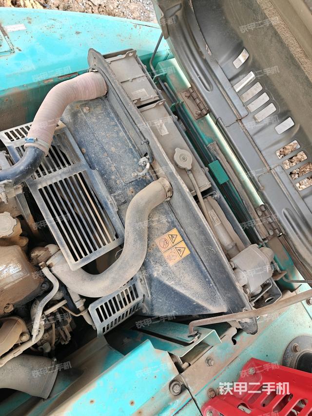 駕駛室頂部俯視(上車部件) 駕駛室頂部俯視(上車部件)