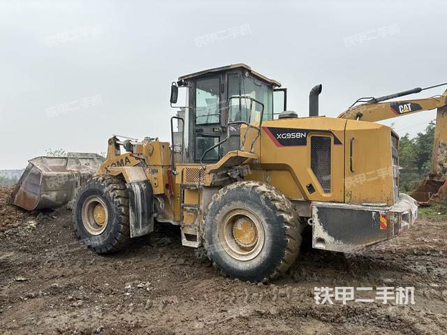 右前45°(整機(jī)外觀) 右前45°(整機(jī)外觀)