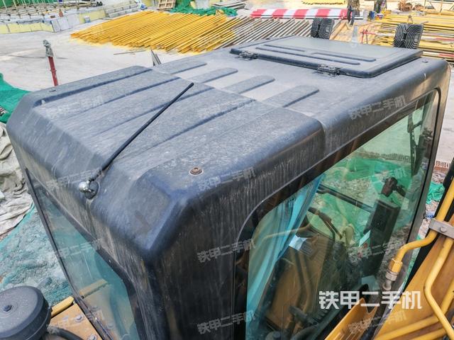 駕駛室頂部俯視（上車(chē)部件）