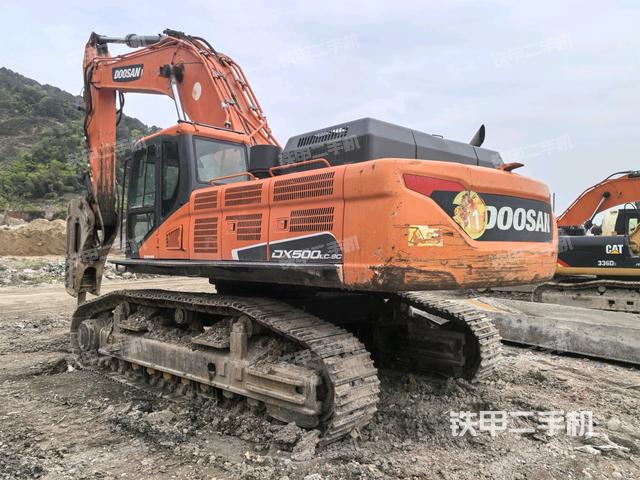 左后45(整機(jī)外觀) 左后45(整機(jī)外觀)