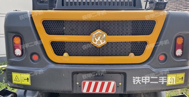 散熱器正面（大件艙室）