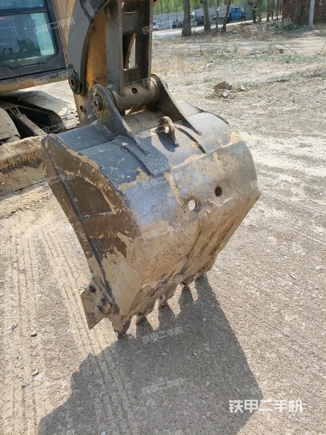 鏟斗45度（工作和回轉(zhuǎn)裝置）