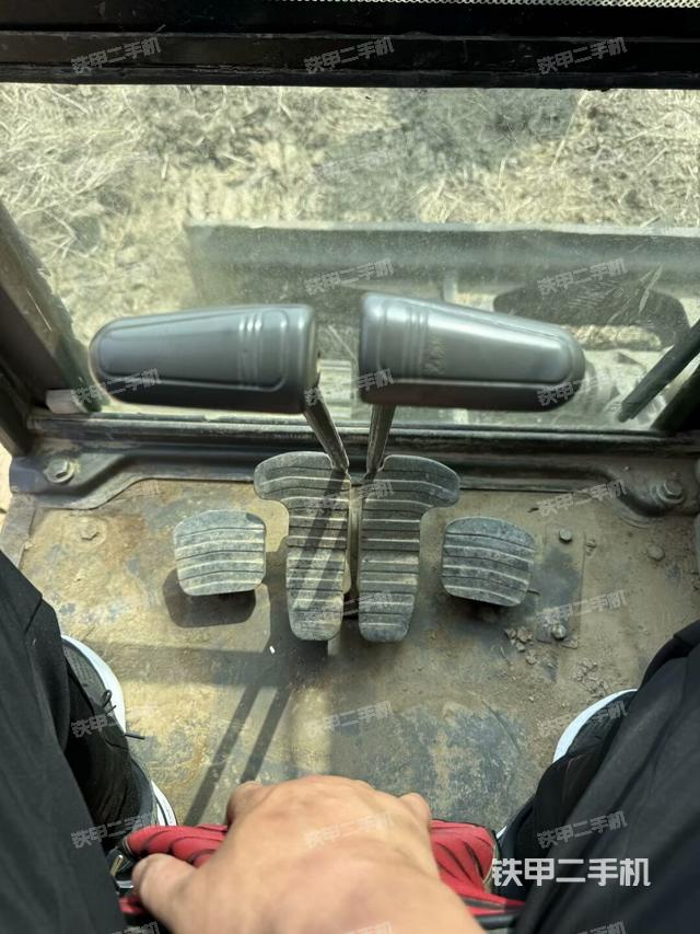 座椅后部（駕駛室部分）