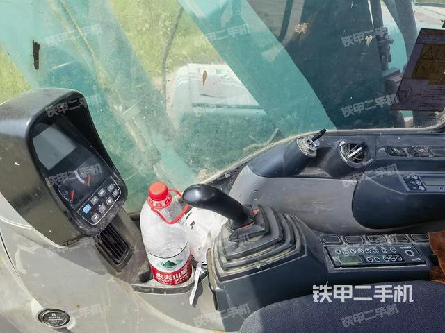 座椅后部（駕駛室部分）