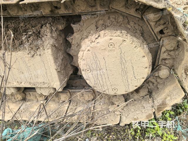 左側(cè)行走馬達蓋板（行走機構(gòu)）