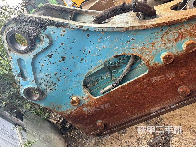 右前45(整機(jī)外觀) 右前45(整機(jī)外觀)