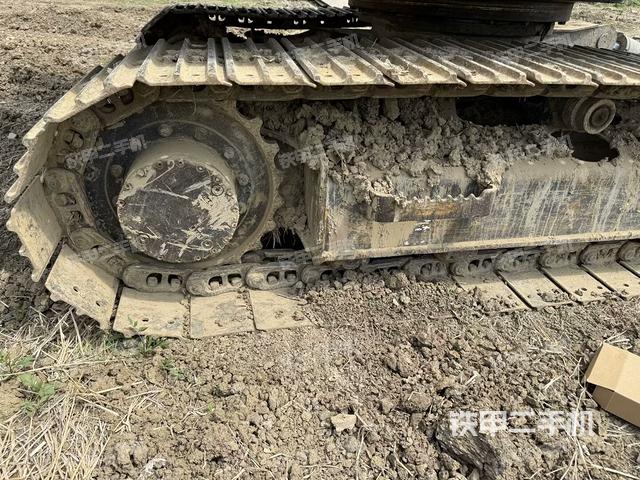 右側(cè)行走馬達蓋板（行走機構(gòu)）