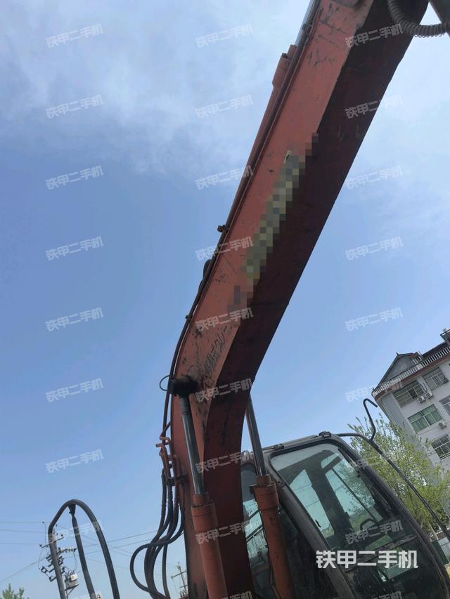 大臂背部俯视（工作和回转装置）