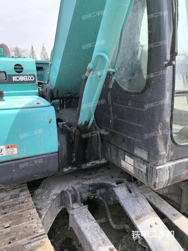 大臂根部?斜(工作和回轉(zhuǎn)裝置) 大臂根部?斜(工作和回轉(zhuǎn)裝置)