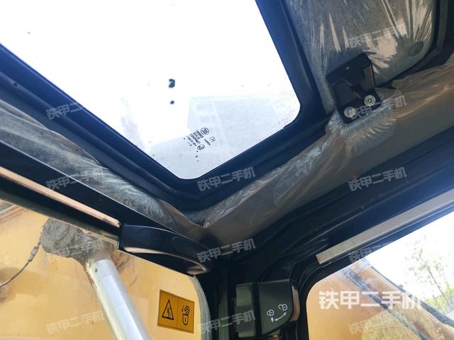 駕駛室左后45度（駕駛室部分）