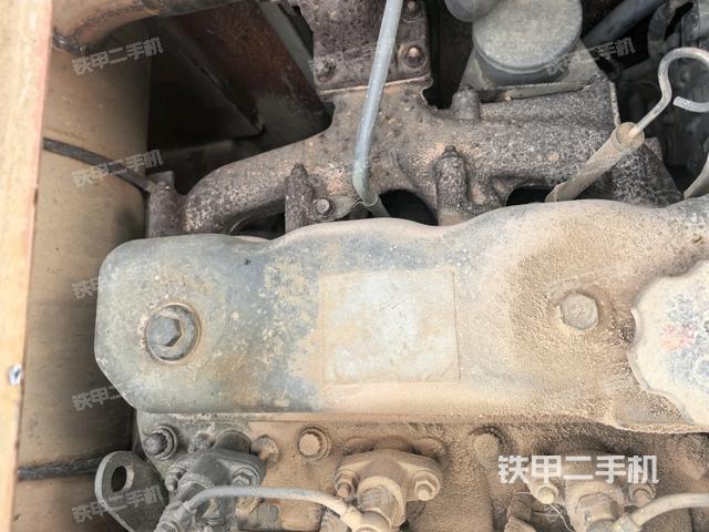 气门室盖螺丝特写（上车部件）