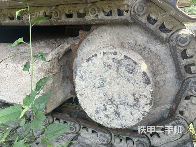 左導向輪(行走機構) 左導向輪(行走機構)
