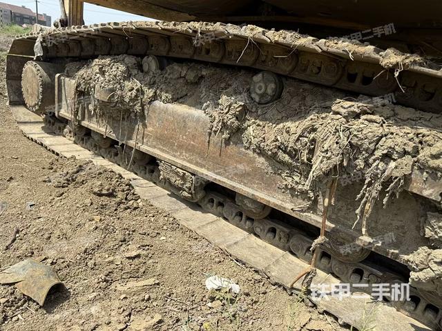 右側(cè)履帶整體（行走機構(gòu)）