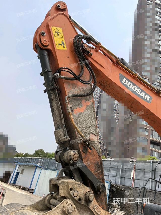 小臂整體左后（工作和回轉(zhuǎn)裝置）