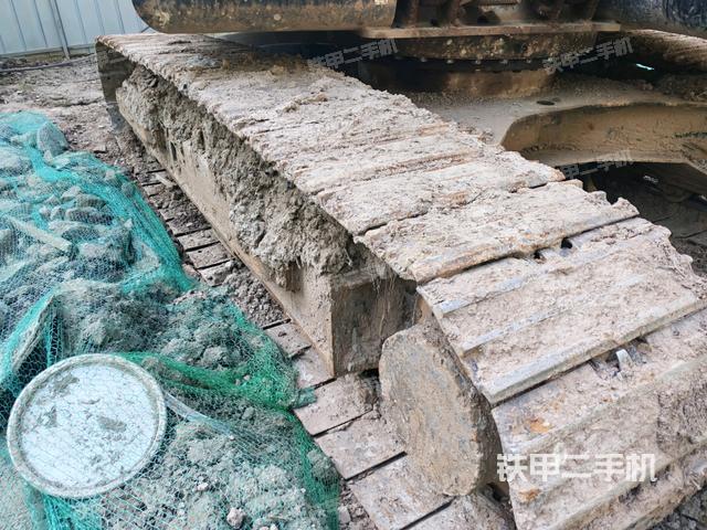 右側(cè)履帶整體（行走機(jī)構(gòu)）