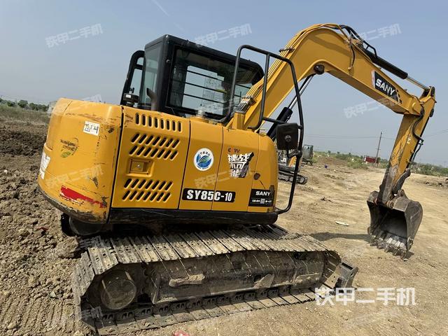 右后45(整機(jī)外觀) 右后45(整機(jī)外觀)