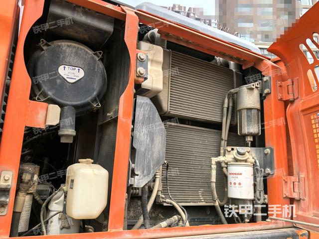 散熱器正面（大件艙室）