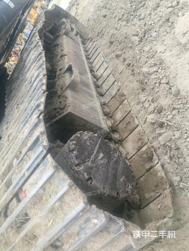 左側(cè)履帶整體?（行走機構(gòu)）