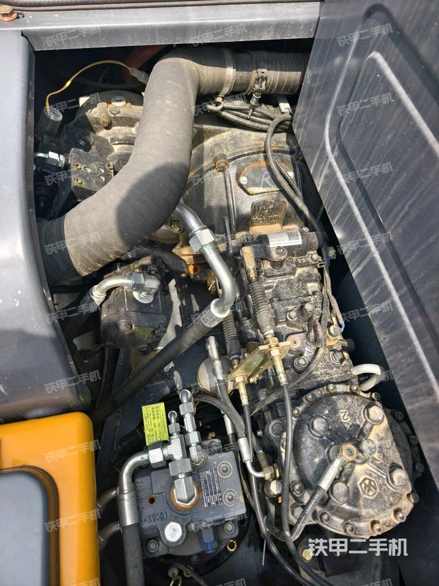 液壓泵室（大件艙室）