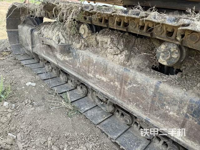 左側(cè)行走馬達蓋板（行走機構(gòu)）