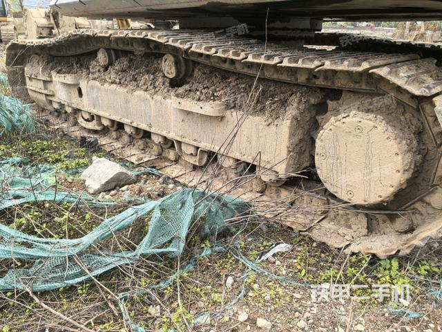 右側(cè)行走馬達蓋板（行走機構(gòu)）